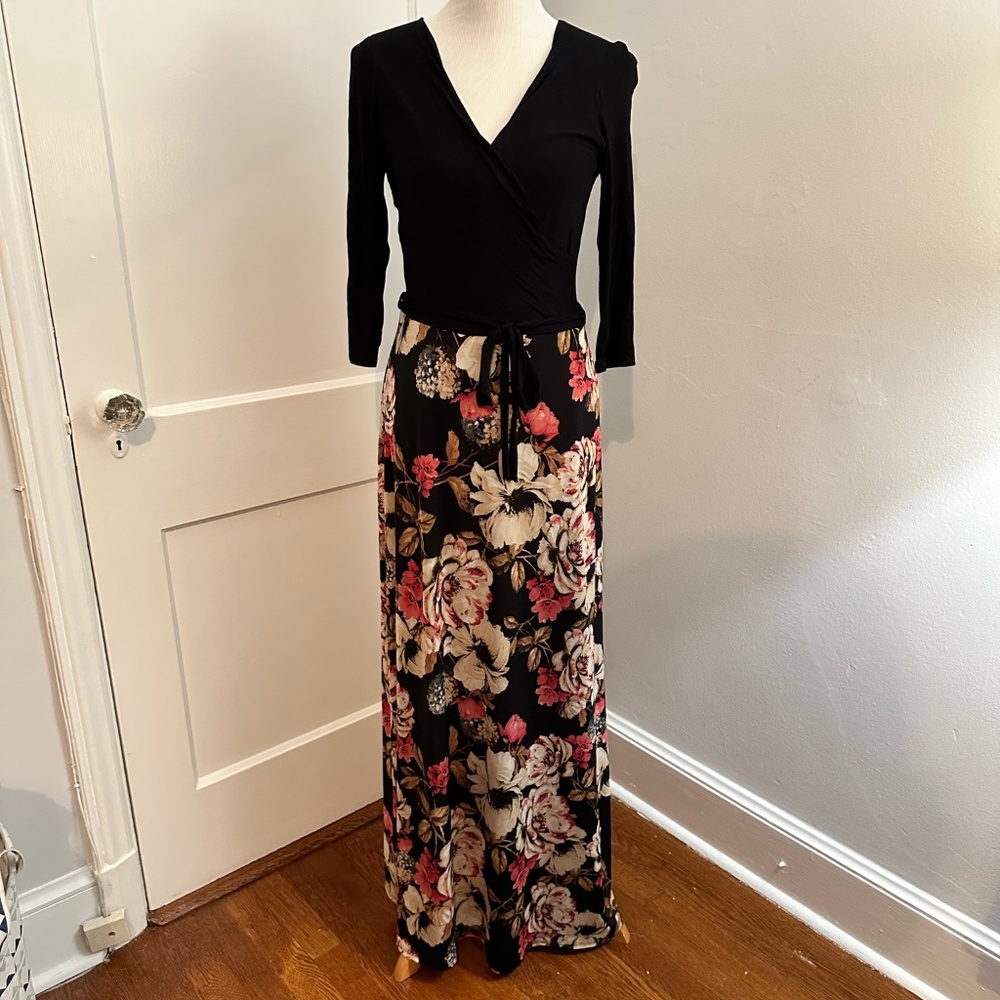 Gilli L floral long sleeved maxi dress with tie belt